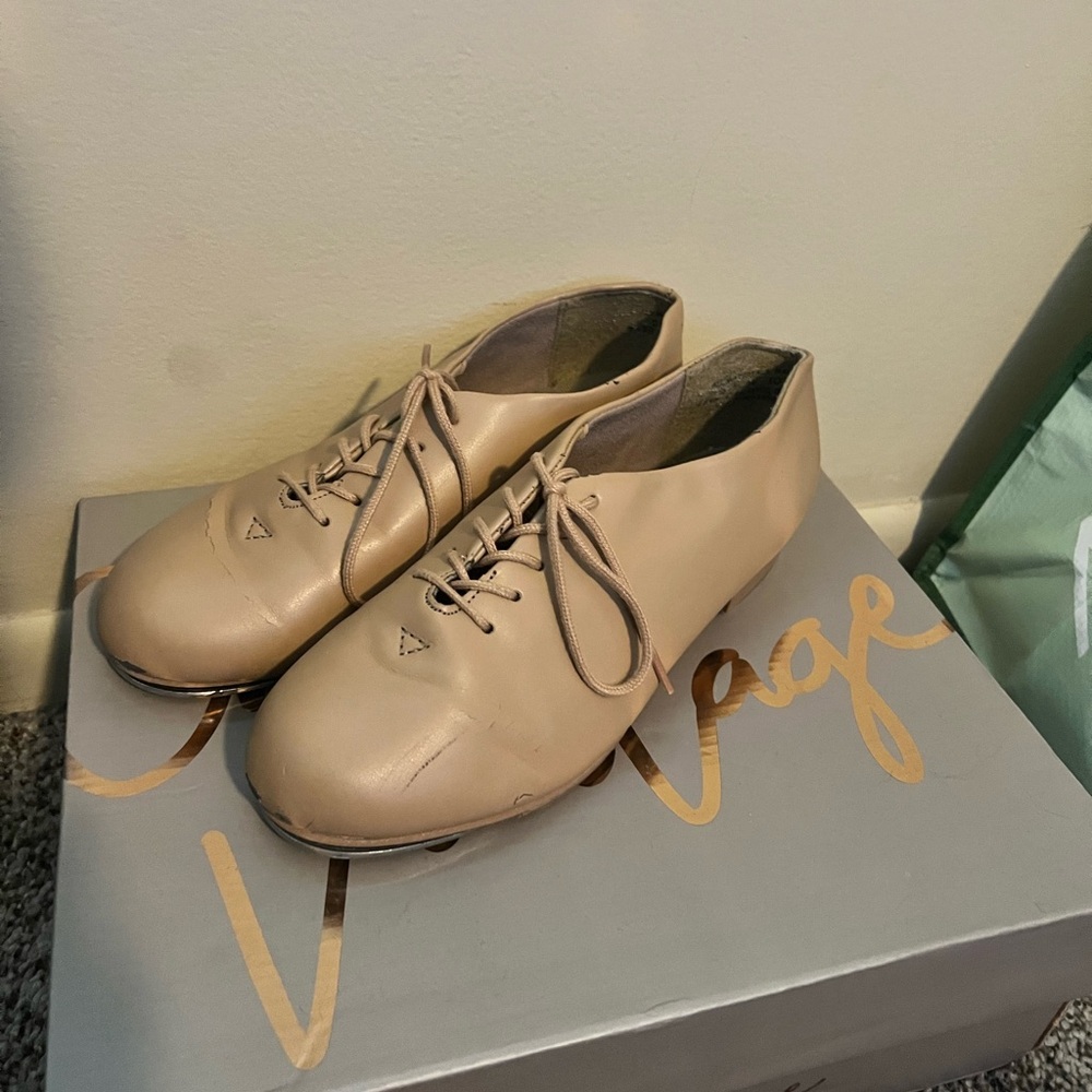 Capezio Tan Women's Tap Shoes - Size 5.5